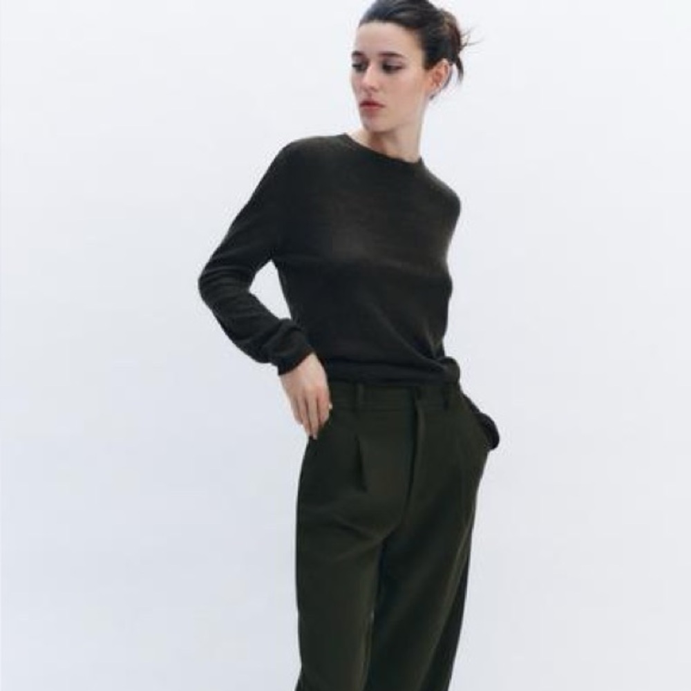 Zara Women’s Oversized Green Sweater